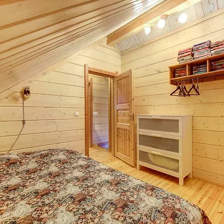 Holiday home Leonova Cottages