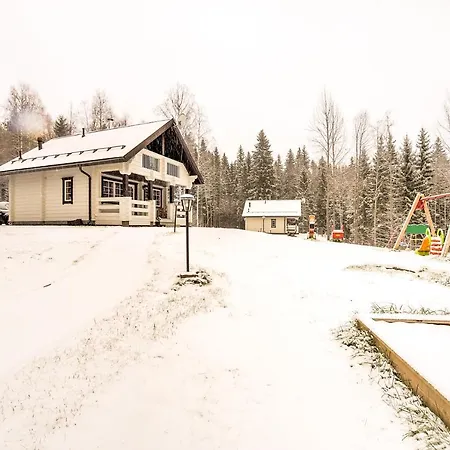 بيت للعطل Leonova Cottages